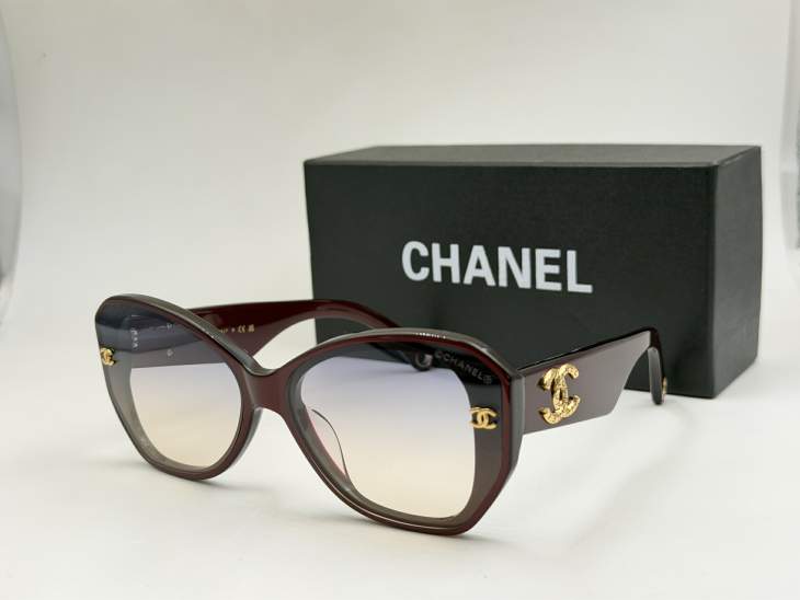 Picture of Chanel Sunglasses _SKUfw80879672fw